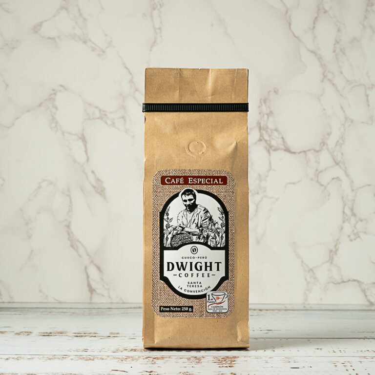 Bolsa kraft de Dwight Coffee Café Especial de 250 gr, de Santa Teresa, La Convención, Cusco
